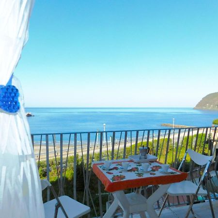 Bilocale Con Favolosa Vista Mare Λεβάντο Εξωτερικό φωτογραφία